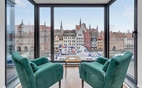 Deo Plaza Luxury Apartments By Blue Mandarin